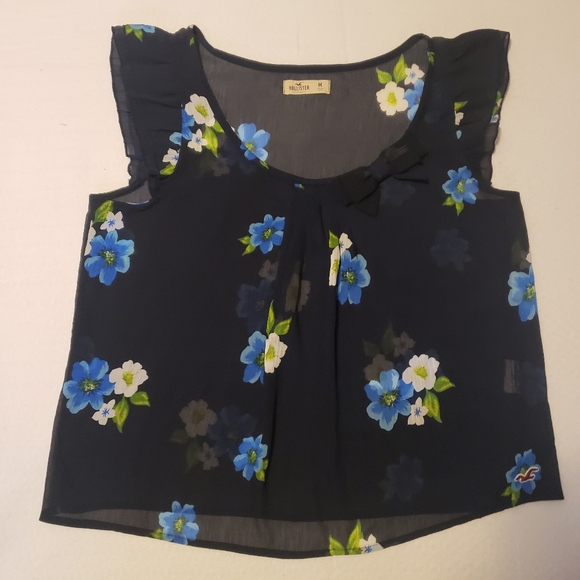 Hollister Tops - Sheer Floral Bow 🎀 Top